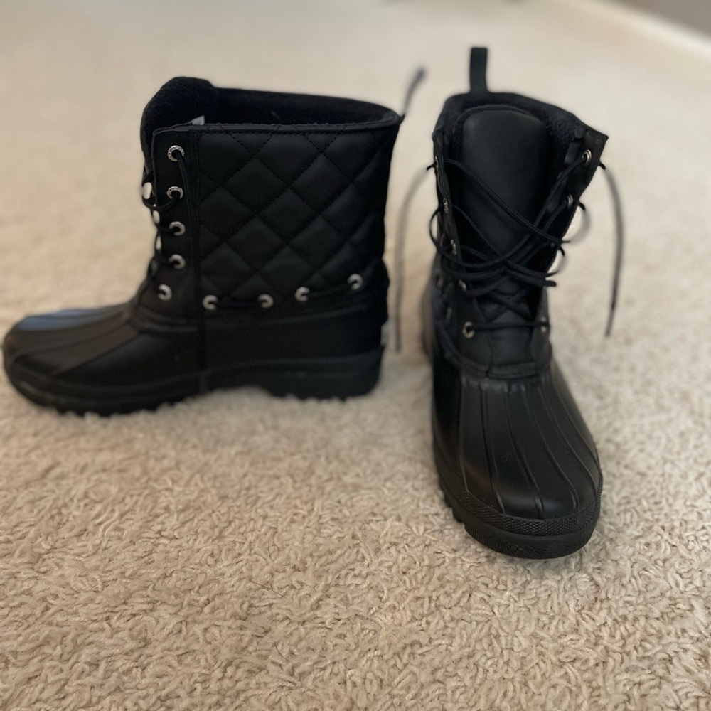 Black Sperry boots